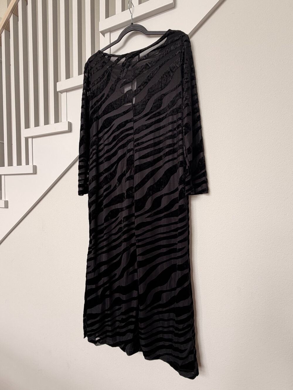 Vintage Carole Little maxi Plunge dress Size 10 Black Zebrastretch print 90s Y2K